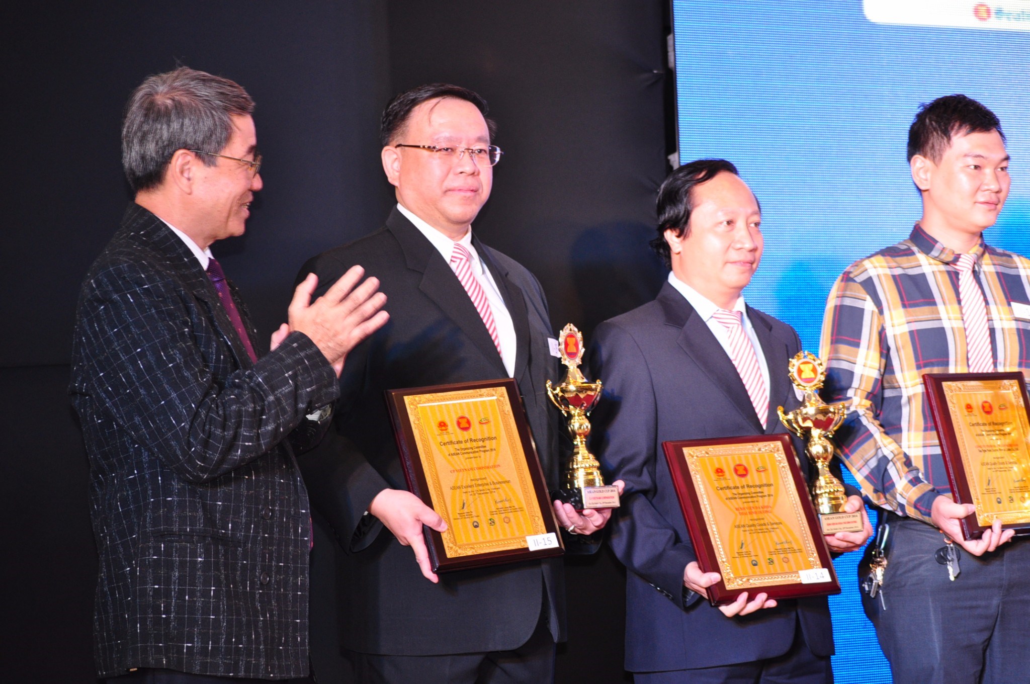 C.P Việt Nam đạt cúp vàng và danh hiệu doanh nghiệp xuất sắc ASEAN
