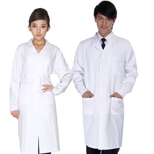 Hình ảnh áo blouse trắng luôn gắn liền với các bác sĩ