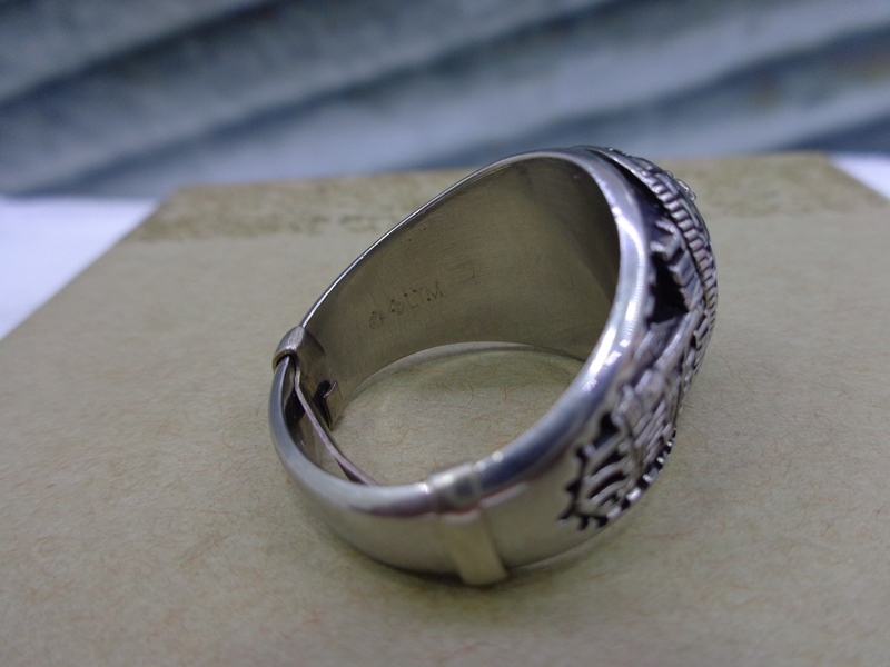 nhẫn lính thủy đánh bộ Hoa Kỳ