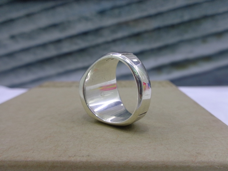 nhẫn mỹ kiểu army