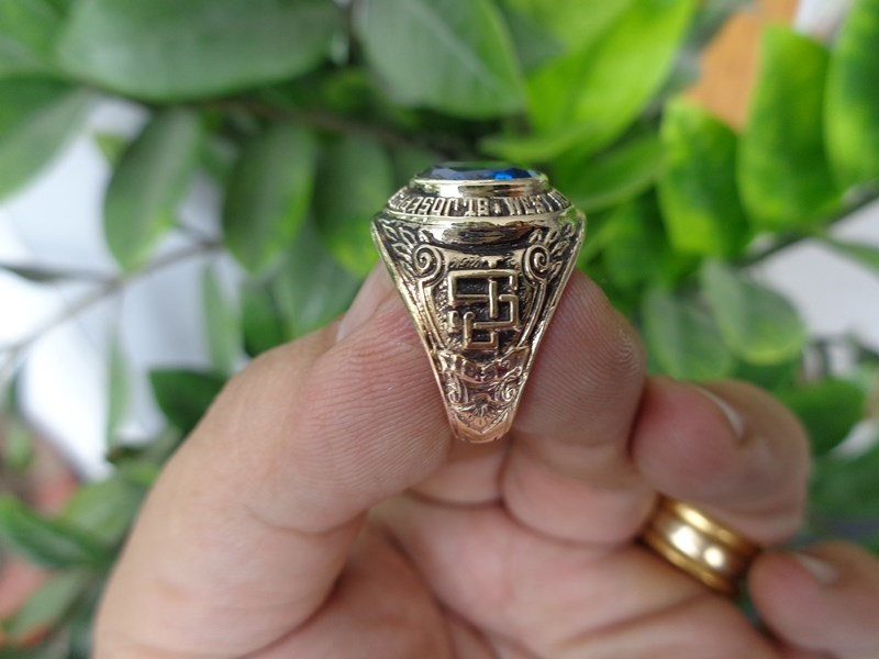 nhẫn mỹ dòng thánh