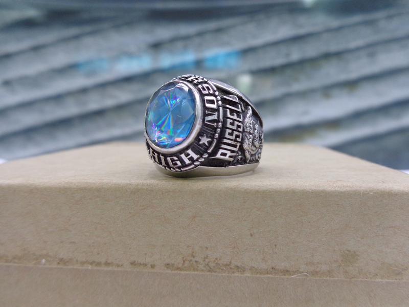 nhẫn mỹ trường học năm 1978