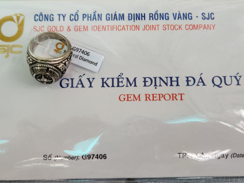 nhẫn mỹ xưa vàng trắng 10k White Gold xoàn thiên nhiên