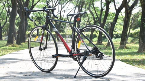 Review xe đạp đua, thể thao Fornix FR100
