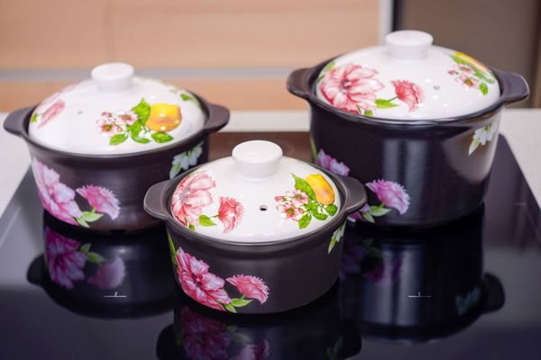 Hướng dẫn sử dụng nồi sứ Royalcooks trên bếp từ