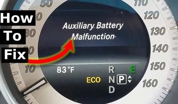 Mercedes xuất hiện lỗi auxiliary battery malfunction
