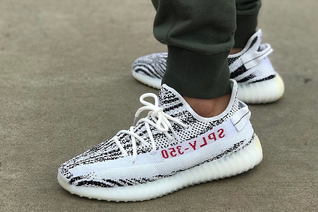 Review Yeezy V2 ZEBRA REPLICA GOOD và real