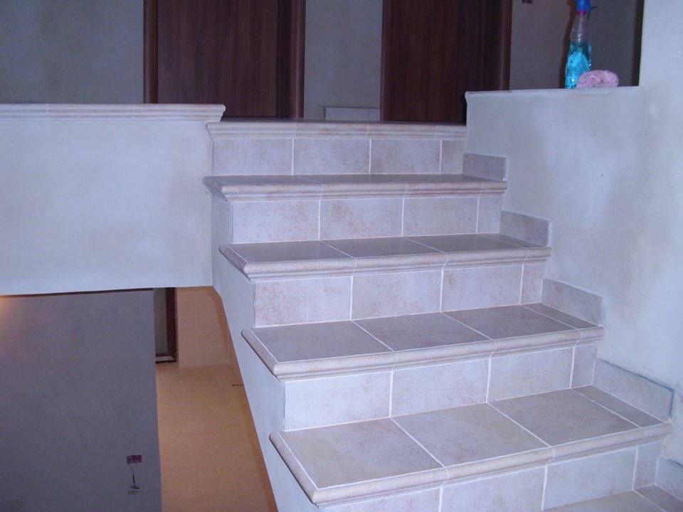 Gốm Norco ốp lát cầu thang