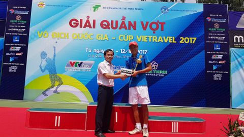 Forheads chúc mừng nhà vô địch quốc gia đơn nam 2017 - Phạm Minh Tuấn.