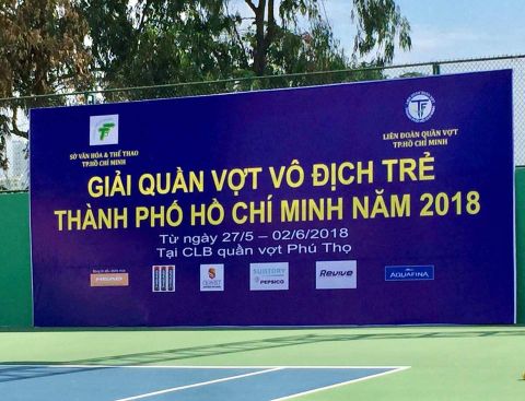 FORHEADS hân hạnh đồng hành cùng giải quần vợt vô địch trẻ thành phố Hồ Chí Minh năm 2018 với bóng thi đấu chính thức HEAD Championship.