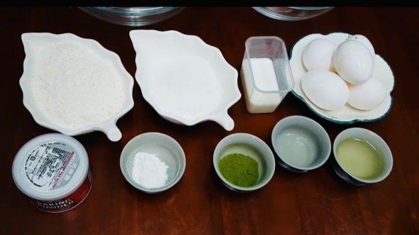 Cách làm bánh bông lan trà xanh matcha đơn giản tại nhà