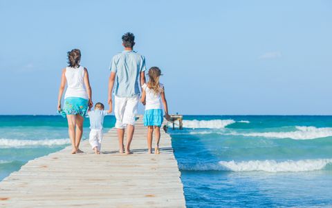 LÝ DO BỐ MẸ NÊN CHO CON ĐI DU LỊCH VÒNG QUANH THẾ GIỚI