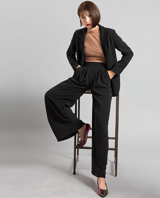 Khoác lên mình bộ blazer, bạn có thể trò chuyện với bất kỳ ai!