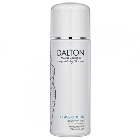 Classic Clean Sensitive Skin Cleansing Milk của Dalton