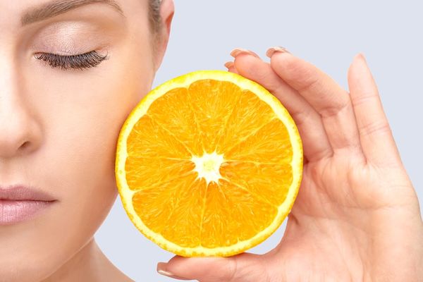 vitamin C đẩy lùi lão hóa