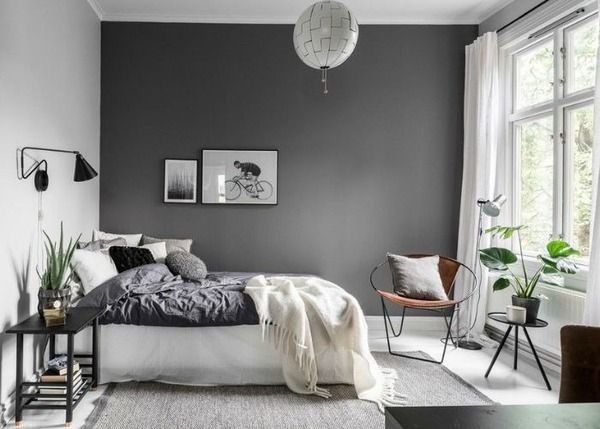 Màu xám là màu sơn phòng ngủ đẹp có khả năng tạo cảm giác thoải mái, mát mẻ