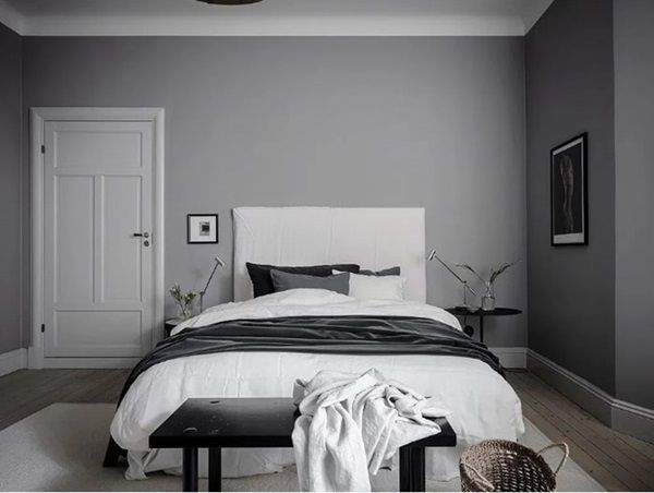 Phòng ngủ hiện đại được kết hợp hài hòa từ 3 màu ghi sáng, xám và đen