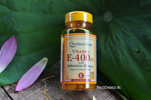 Vien-uong-Vitamin-E-400IU-with-Selenium-Puritan-50mcg