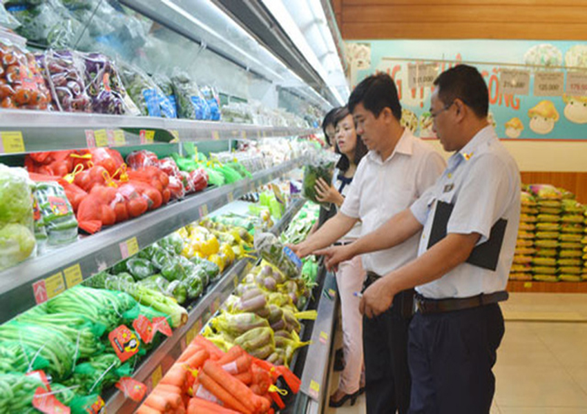 TP.HCM: 'Chống' và 'xây' để chặn thực phẩm bẩn vào thành phố
