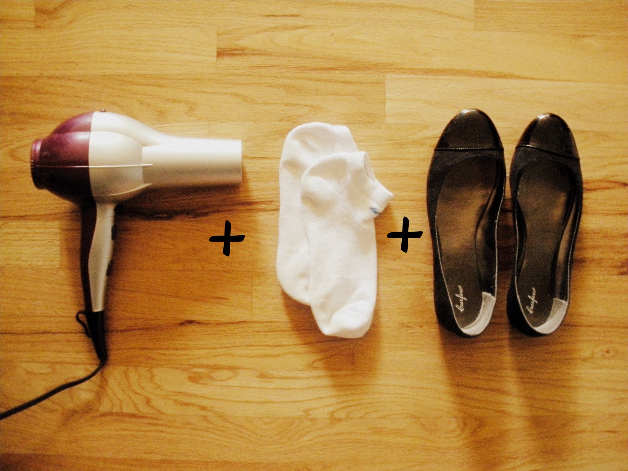 3 tips giúp nới rộng giày chật