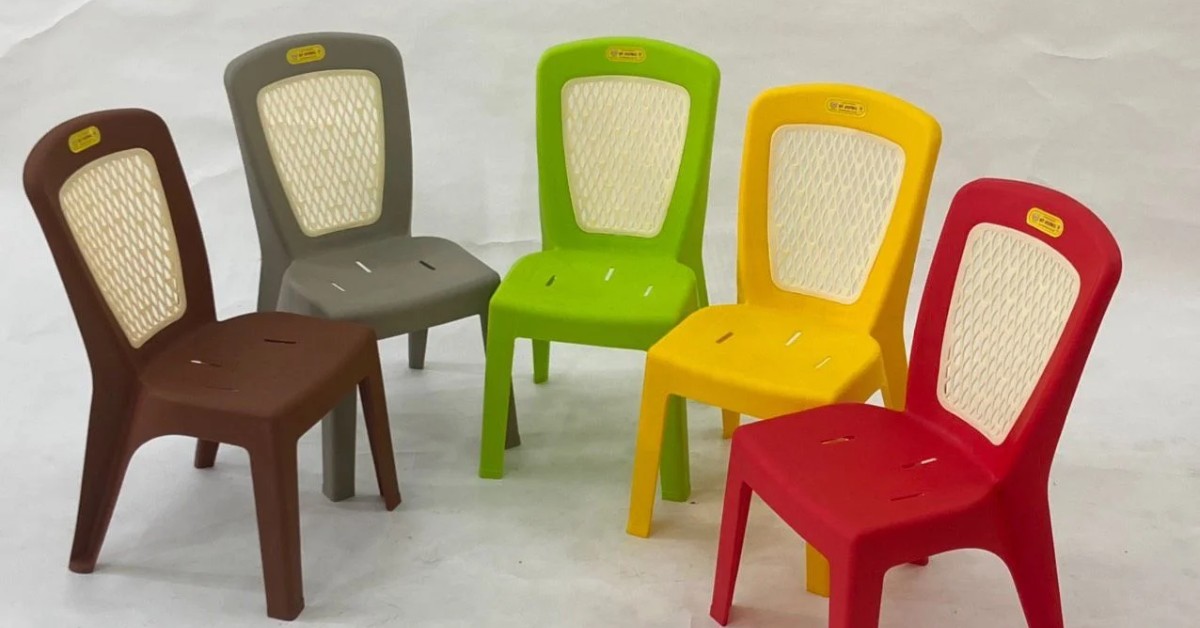 Ứng dụng của ghế nhựa nhỏ trong các không gian sống