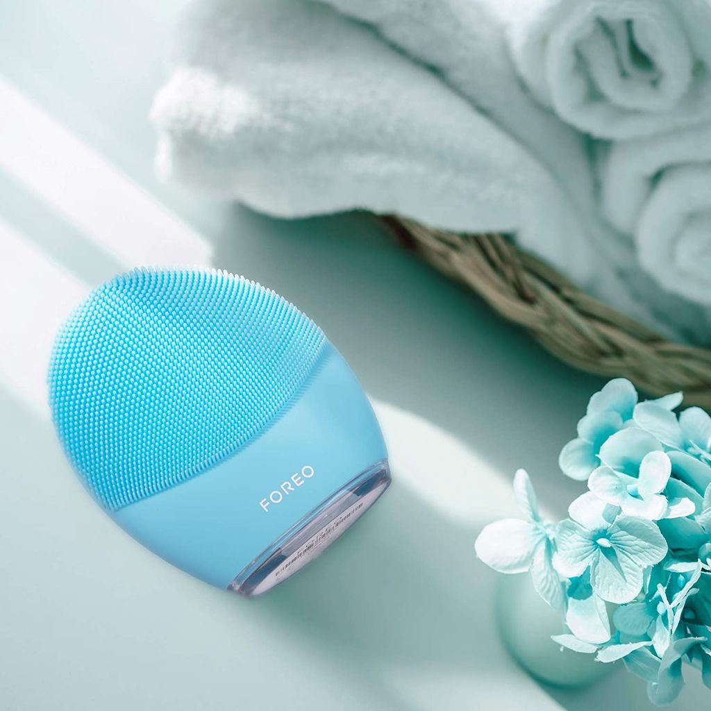 Review tất tần tật về máy rửa mặt Foreo Luna 3 Smart Facial Cleansing and Firming Massage Brush