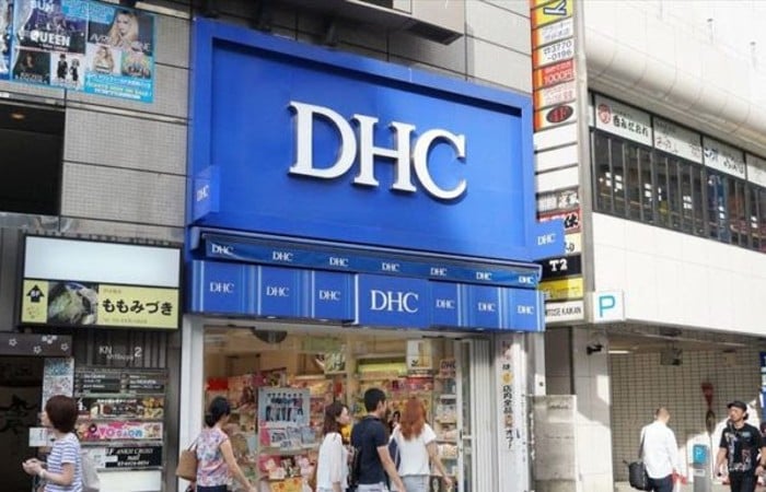 DHC là thương hiệu mỹ phẩm nổi tiếng đến từ xứ sở hoa anh đào với nhiều sản phẩm chất lượng