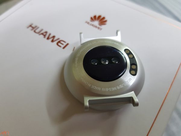 thay chân sạc Huawei watch 1 chính hãng