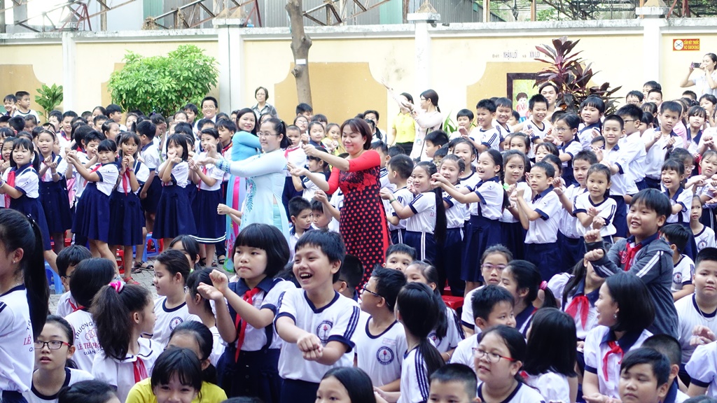Ngày hội Tiếng Anh 2018 trường tiểu học Nguyễn Văn Trỗi & Lê Thị Hồng Gấm - Tân Bình