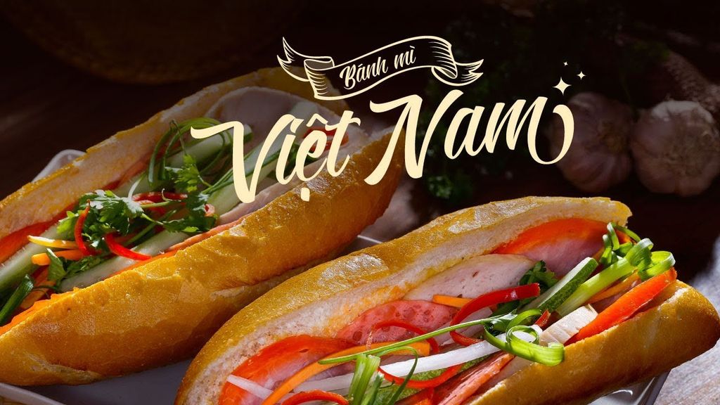 Bán bánh mỳ sinh viên lãi 100 triệu mỗi tháng