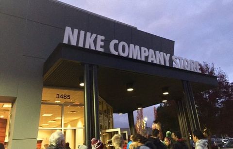 Case Study: Nike và lời giải cho bài toán tăng trưởng bằng mô hình D2C