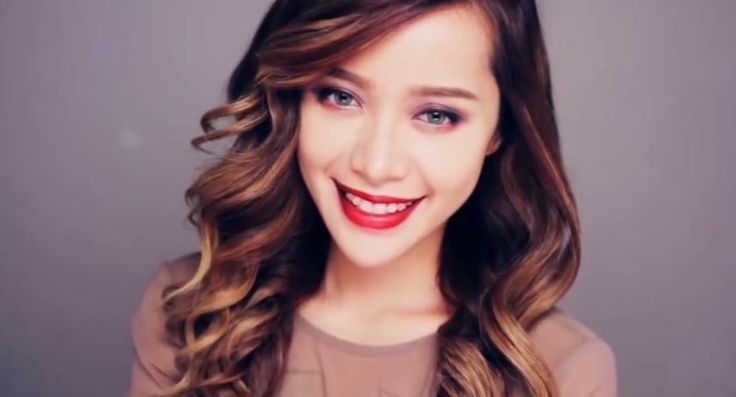 Đường lập nghiệp của triệu phú youtube trang điểm gốc Việt