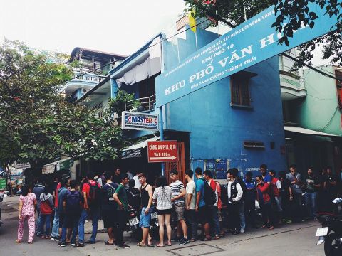 Tình yêu giày cắt của nhóm bạn trẻ 9x