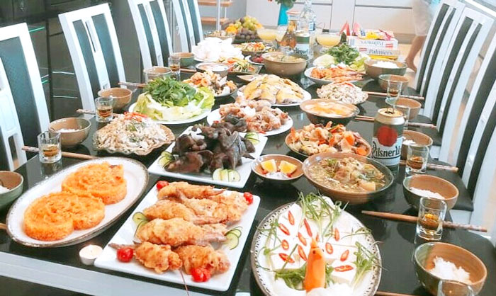 Gợi ý 10 món ăn cho buổi họp nhóm đơn giản, dễ dàng chế biến