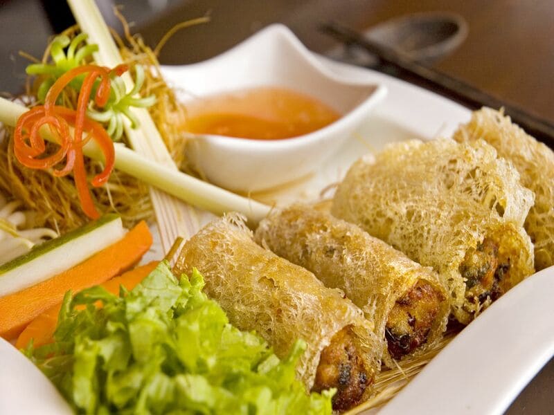 Cách làm chả giò rế tôm thịt giòn lâu không ngấy dầu