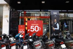 NHỘN NHỊP DỊP SUPER SALE 50% ALL ITEMS TẠI ARISTINO