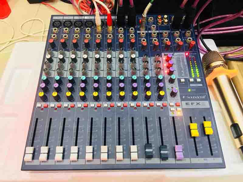 co-nen-mua-ban-mixer-cu-gia-re-hay-khong?