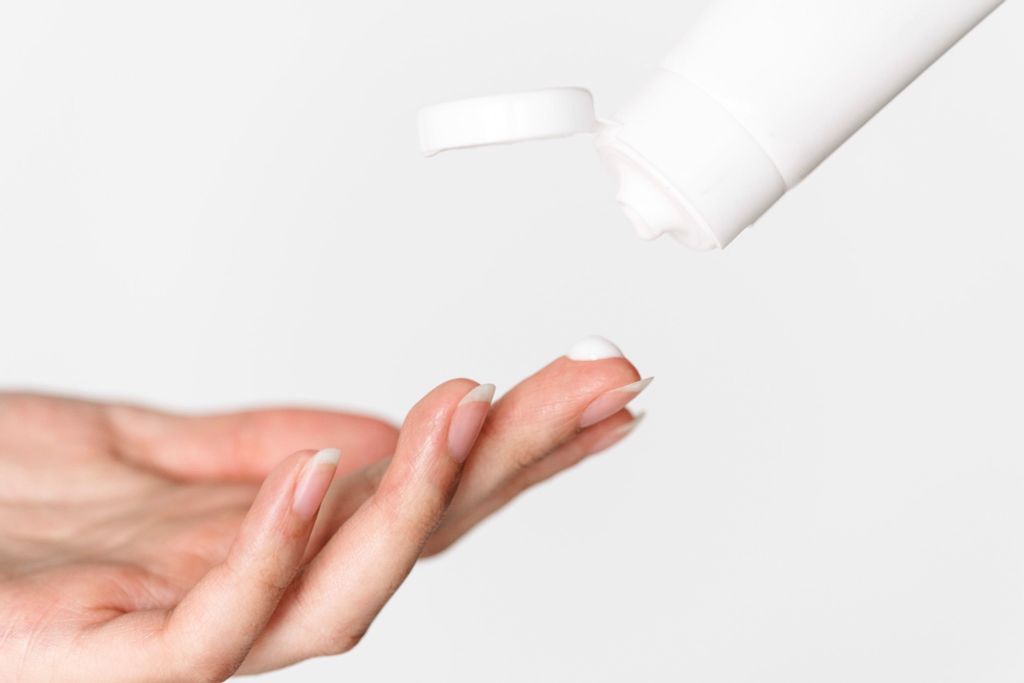 CÁC HỢP CHẤT VÀNG TRONG LÀNG SKINCARE - PANTHENOL, PROPANEDIOL & HYALURONIC ACID