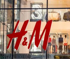 Tín đồ thời trang vui mừng vì H&M chuẩn bị khai trương tại Vincom