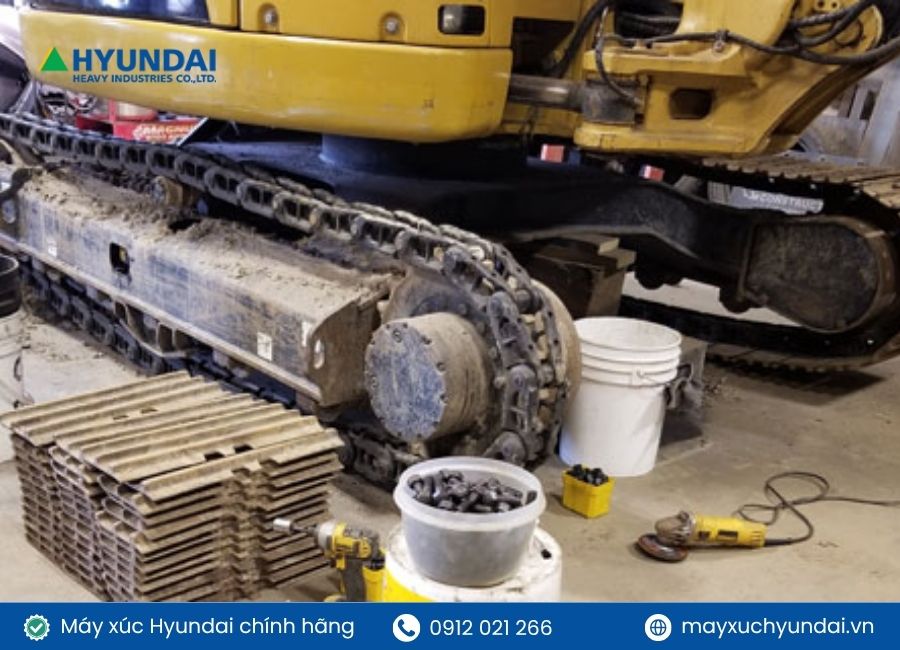 Hướng dẫn bảo dưỡng máy xúc đào đúng kỹ thuật