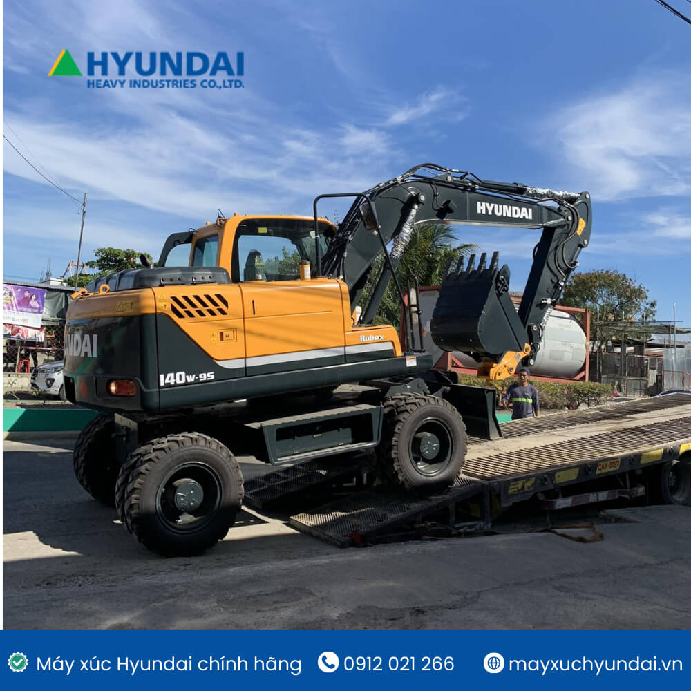 Máy xúc đào R140W-9S gầu 0.58m3