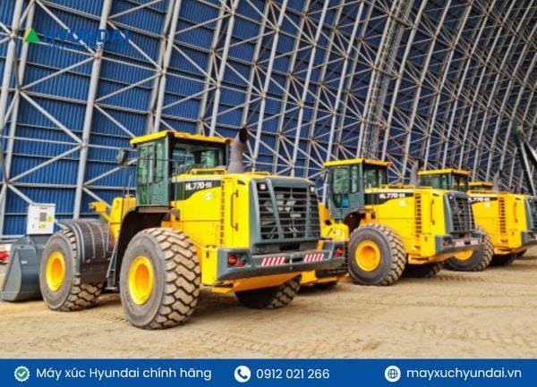 Nguyên lí làm việc của máy xúc lật