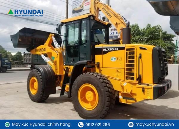 Nguyên lí làm việc của máy xúc lật
