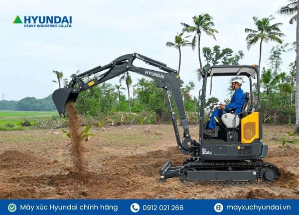 Chi tiết về máy xúc mini Hyundai nhỏ gọn, ưu việt