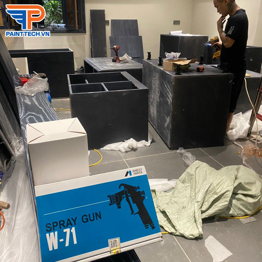 súng phun sơn Anest Iwata W-71 series