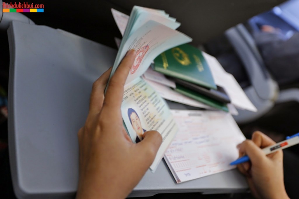 Quy định về hộ chiếu và thị thực (visa)