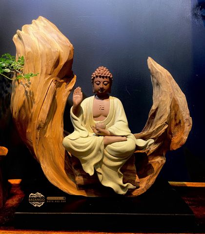 Gợi ý trang trí Gỗ Lũa Ngọc Am kết hợp cùng Tượng Phật Gốm Tử Sa trong không gian nội thất cao cấp.