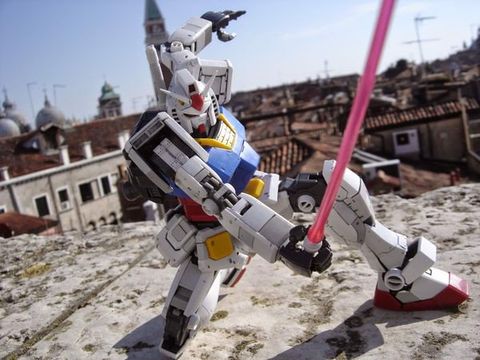 Gundam Next Top Model! Tạo dáng Gundam thế nào cho sang!
