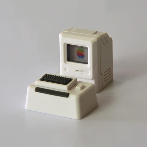 Cửa hàng bán nút keycap hình máy tính cổ Macintosh 128K xuyên LED
