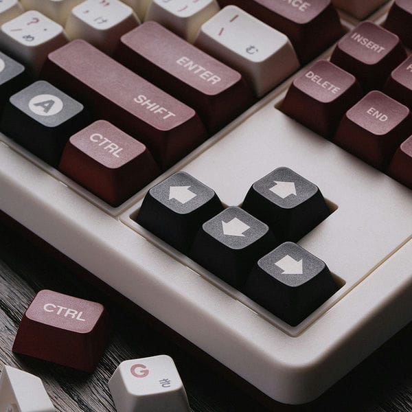 Bàn phím cơ 8BitDo Retro Mechanical Keyboard - Fami Edition Keycap PBT phong cách game